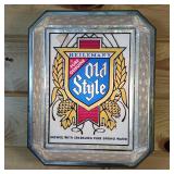 Heileman Old Style Lighted sign  Works  Crystal cut glass illuminated Bar Display (plastic)