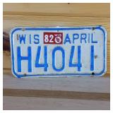 1982 Wisconsin April  raised letters  8 inches