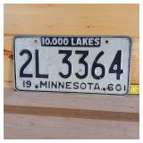 1960 Minnesota embossed full size plate, 10,000 lakes