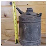 1 gallon vintage gas can