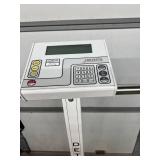 MSRP $1500 Medical Clinic Cardinal Detecto 758C 600 lb. Capacity Bariatric Scale Digital Display With Handrails - Great For Patients Who Are A Little Unsteady On Their Feet!