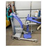 MSRP $10,000! Arjo Encore Powered Sit-to-Stand Lift – Effortless Patient Transfers Boost patient safety & caregiver ease! With 3 Sizes Back Straps & Charger *Needs New Battery