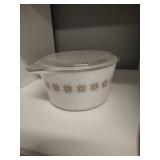 Pyrex Pie Dish, Town and country casserole dish with lid