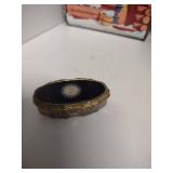 Vintage contaiers, Log Cabin syrup