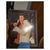 Working Elvis Clock, Picture