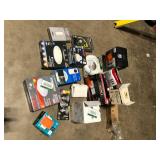 LOT OF ASORTED LIGHTNING ITEMS VARIOUS MODELS ABND CONDITIONS CUSTOMER RETURNS SEE PICTURES