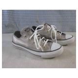 (BS) Pair of Converse All Star Snea...