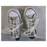 (BS) Pair of Converse All Star Snea...