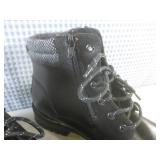 (BS) New Pair of Steve Madden Boots...