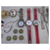 (CNTR) Assorted Broaches Etc, Token...