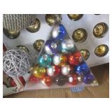 (EW3) Assortment of Vintage Chrisma...