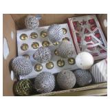 (EW3) Assortment of Vintage Chrisma...