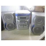 (EW5) Sharp CD-BA250 Stereo with Sp...