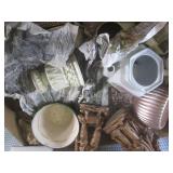 (A-3) Box of Vintage Ceramic Figure...