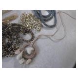 (CNTR) Assorted Necklaces...