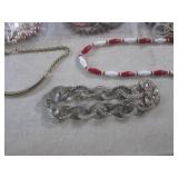 (CNTR) Assorted Necklaces...