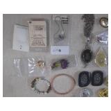 (CNTR) Rings, Bracelets, Hair Clips...