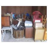 (UD2) 10 ft x 10 ft Space Full of A...