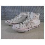 (BS) Pair of Converse Chuck Taylor ...