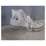 (BS) Pair of Converse Chuck Taylor ...