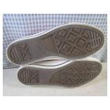 (BS) Pair of Converse All Star Snea...