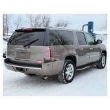 2012 GMC YUKON XL DENALI *No Accidents | All Wheel Drive* (NO RESERVE)