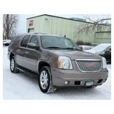 2012 GMC YUKON XL DENALI *No Accidents | All Wheel Drive* (NO RESERVE)