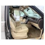 2012 GMC YUKON XL DENALI *No Accidents | All Wheel Drive* (NO RESERVE)