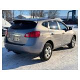 2011 NISSAN ROGUE S *No Accidents* (NO RESERVE)