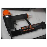 WEN 61722K 18-Gauge 2-in-1 Pneumatic 2-Inch Brad Nailer and 1/4-Inch Crown Stapler