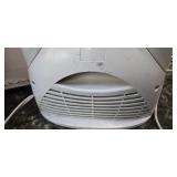 Holmes Two Side Heater