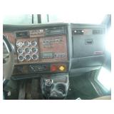 2006 Kenworth T-800 Tractor