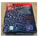 Michael Jordan Air Maximum Showcase Two Figure Basketball Set