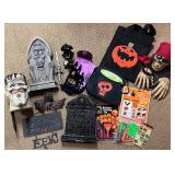 LL - Halloween Decor and Party Accessories Collection