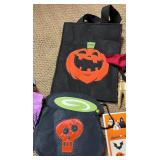 LL - Halloween Decor and Party Accessories Collection
