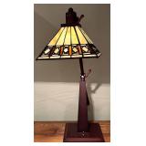 LL - Tiffany Style Table Lamp with Stained Glass Shade