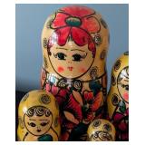SR - Lot of 2 Russian Nesting Doll Sets