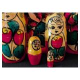 SR - Lot of 2 Russian Nesting Doll Sets