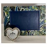 K - Decorative Metal Family Quote Sign with 5 Assorted Picture Frames