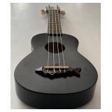 Lr - Makala MK-SS-BLK Soprano Ukulele with Case, 21.5 Inch