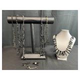 Black Coral Beaded and Branch Necklace Jewelry Set with Brooches and Accessories