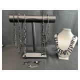 Black Coral Beaded and Branch Necklace Jewelry Set with Brooches and Accessories