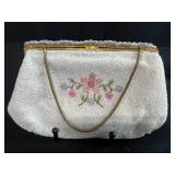 Collection of 4 Vintage Evening and Coin Purses Mesh, Beaded and Gold Tone