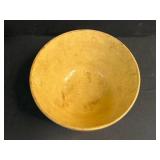 Vintage Kitchenware Collection: Mixing Bowl, Glass Pitcher, Decorative Glass Plate, and Teapot