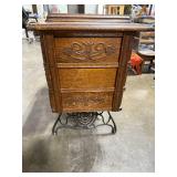 Antique Singer Treadle Sewing Machine in Ornate Oak Cabinet - untested