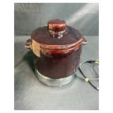 West Bend Electric Bean Pot 2 Quart Model 3299 with Box