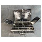 Vintage Metal Artist