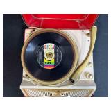 Steelman Model 202 Portable Stereophonic Record Player in Carrying Case - untested