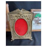 Collection of Assorted Vintage and Decorative Picture Frames