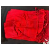 Collection of VTG Assorted Patterned Blankets and Fabric Pieces/Textiles